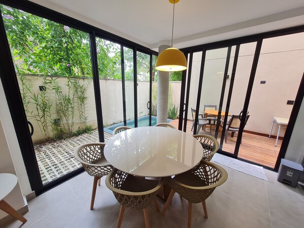 Dining - Casa Nova em Camburi (Praia de Camburí São Sebastião)