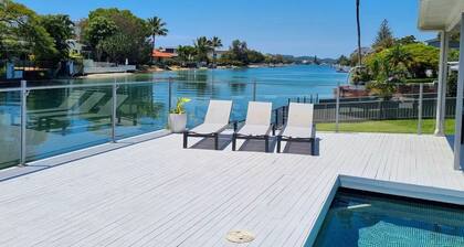 Spacious Palm Beach Home near Creek, Beach & Cafés