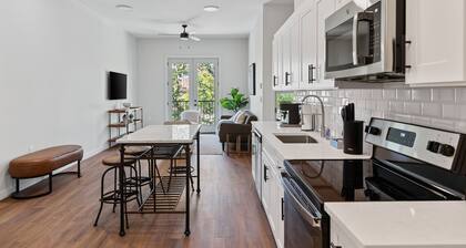 The Corbin 1205 – Cowtown Urban Oasis 1 bedroom