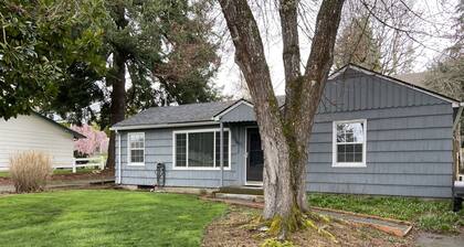 Cozy 2 br. Close to River