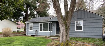 Cozy 2 br. Close to River