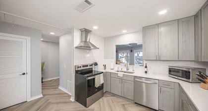 Welcome to Twin Oaks Oasis