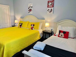 1 Schlafzimmer, Schreibtisch, BĂŒgeleisen/BĂŒgelbrett, Reisekinderbett