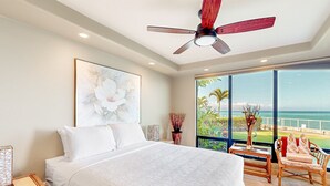 Condo, 2 Bedrooms | 2 bedrooms, bed sheets - Hololani Resort (Lahaina)