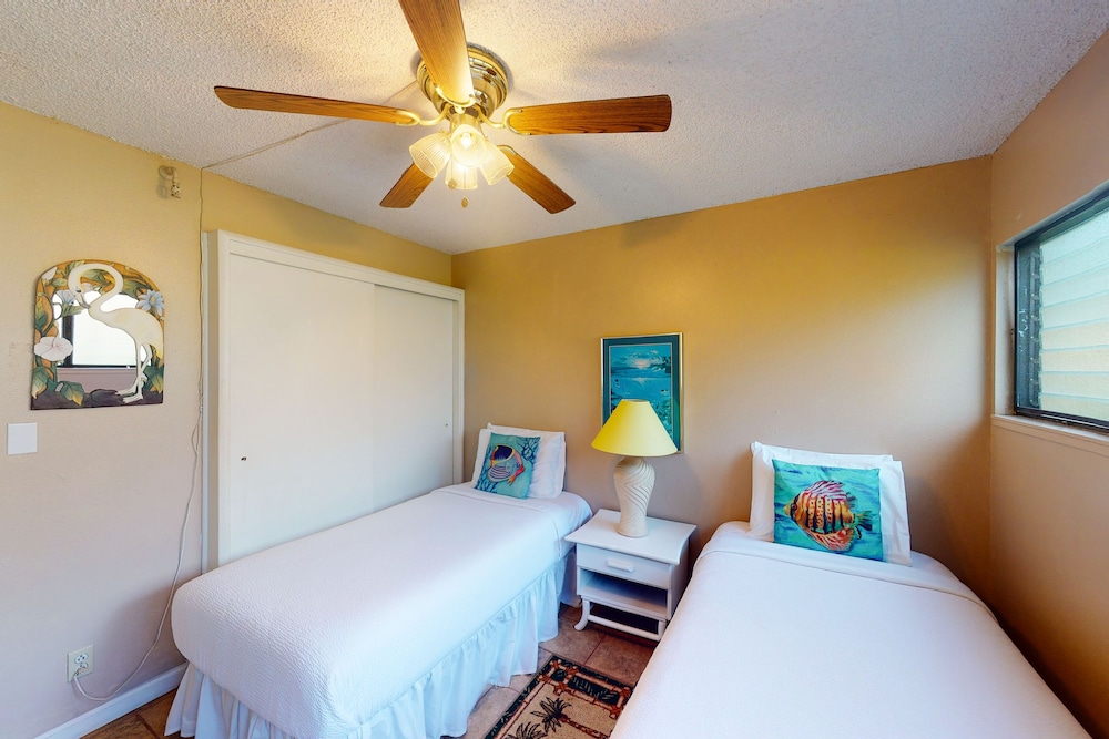 Moloka‘i Shores by null