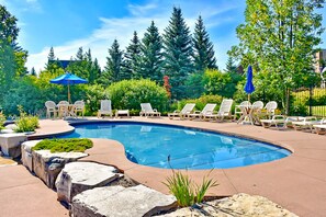 Outdoor pool - Snowbridge (The Blue Mountains)