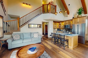Townhome, 4 Bedrooms | Living area