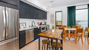 Private kitchen | Coffee/tea maker, full-size fridge, microwave, stovetop - Eve Nashville  (Nashville)