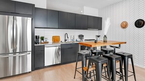 Private kitchen | Coffee/tea maker, full-size fridge, microwave, stovetop - Eve Nashville  (Nashville)