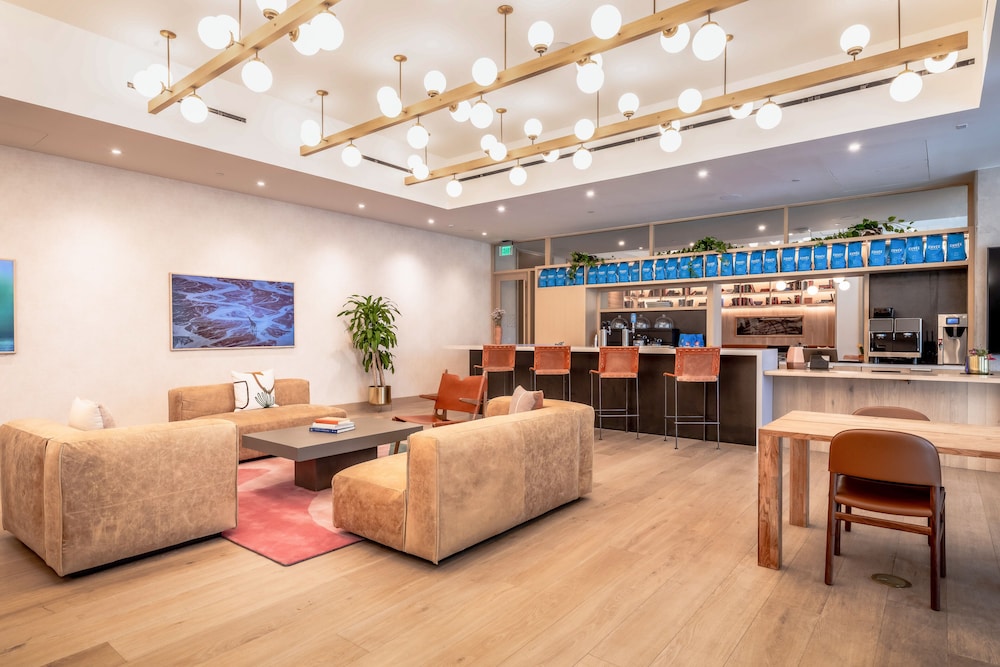 Natiivo Austin by null