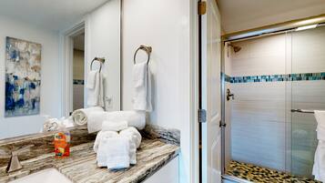 Appart'hĂŽtel, 2 chambres | Salle de bain