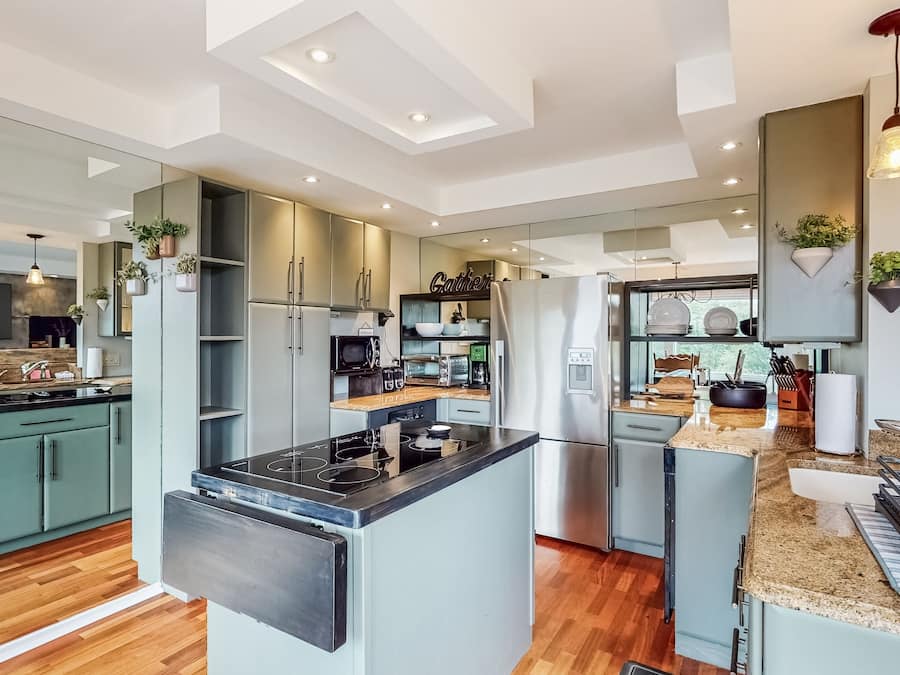Apartment, 2 Bedrooms | Private kitchen