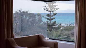 Suite superior, vistas al mar | Vistas desde la habitación