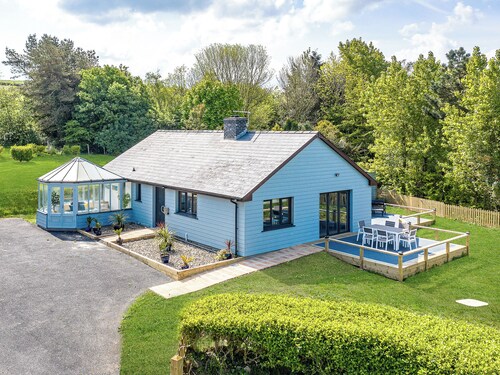Picked for its stunning sea views and close to Llangrannog beach.