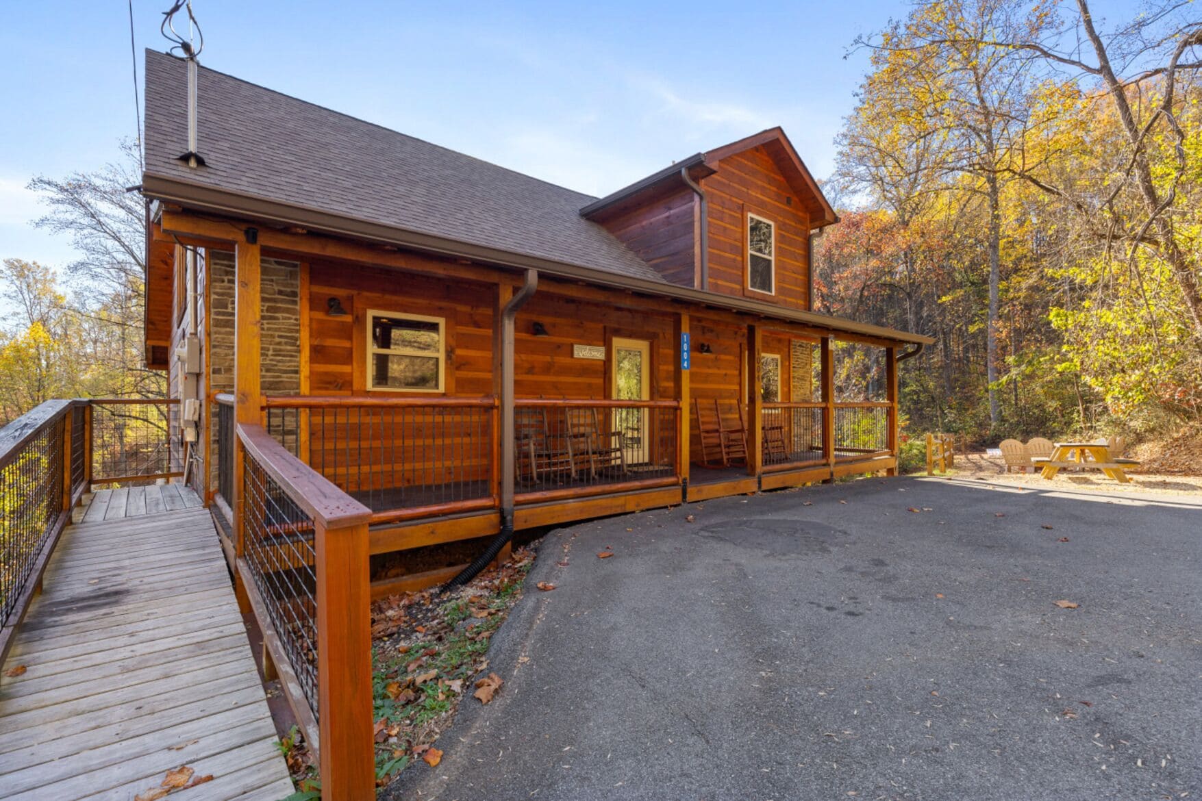 Fassade der Unterkunft – Abend/Nacht