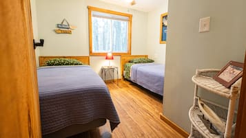 2 bedrooms, in-room safe, free WiFi, bed sheets