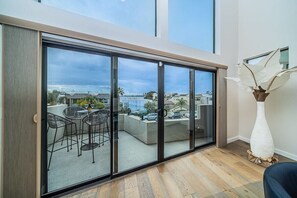 Interior - Mission Bay Dreams | 360° Views | Block to Sand (San Diego)