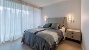 2 bedrooms, iron/ironing board, WiFi, bed sheets - Departamento a pasos de principales mall, y sector gastronomico. (Las Condes)