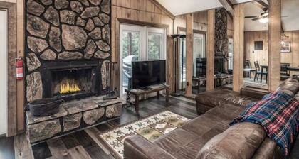 Hidalgo Haven - Private Hot tub, Large deck, Lots of Wildlife