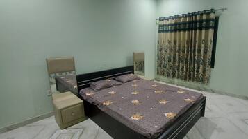 2 間睡房、熨斗/熨衫板、Wi-Fi、床單