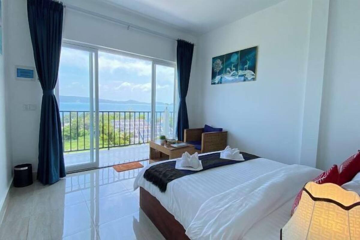 1 bedroom, in-room safe, desk, free WiFi