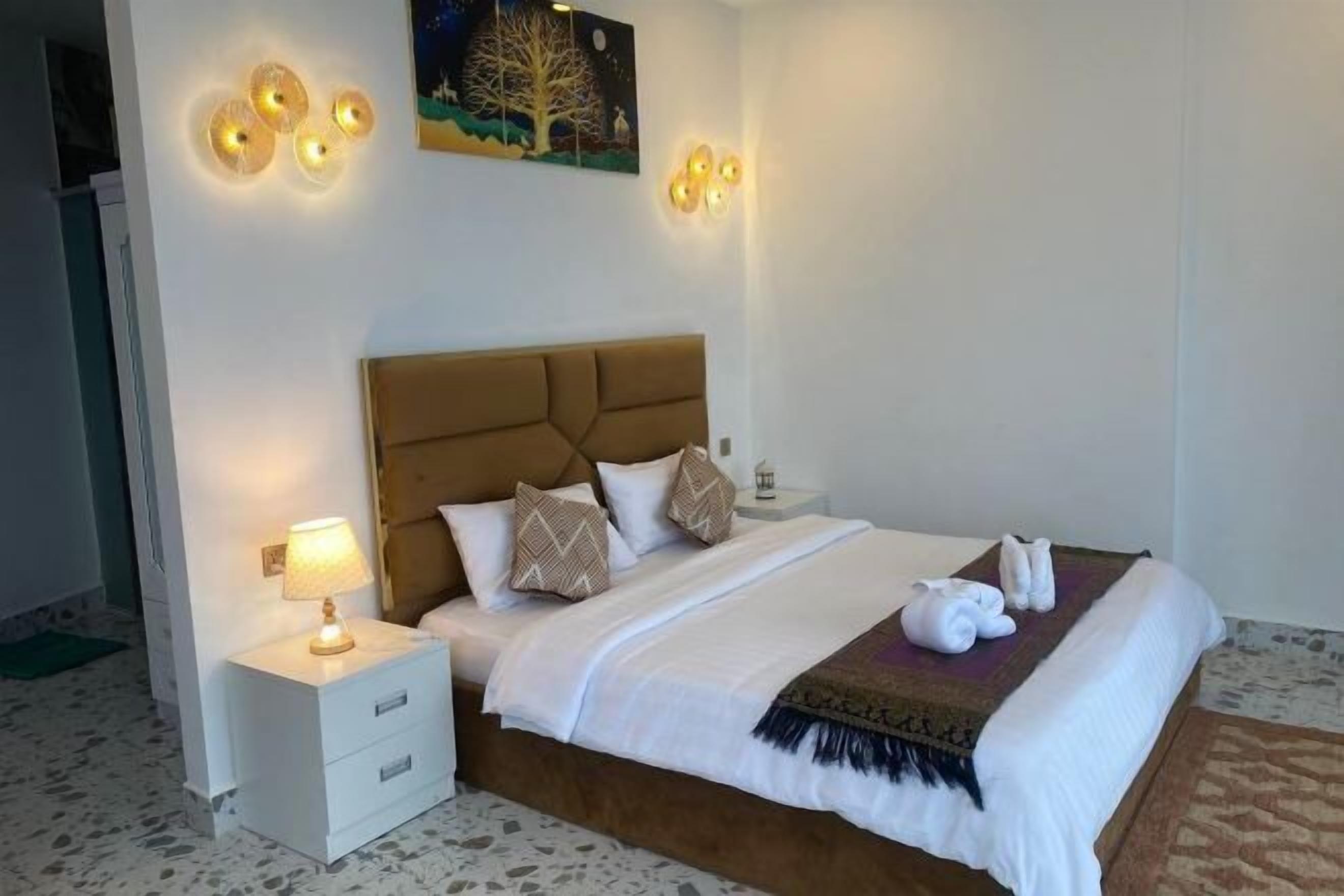 In-room safe, desk, free WiFi, bed sheets