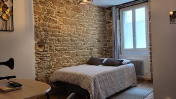 1 chambre, draps fournis