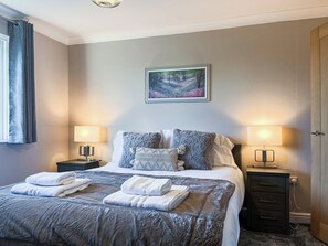 4 bedrooms, free WiFi, bed sheets