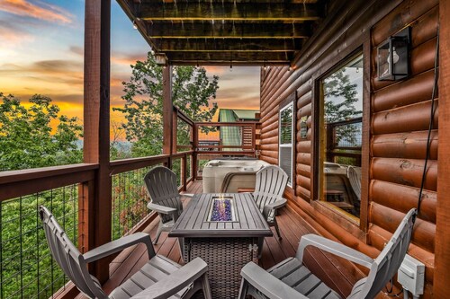 Grand Mountain View Lodge By Ghosal Luxury Lodging