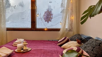 1 bedroom, free WiFi, bed sheets