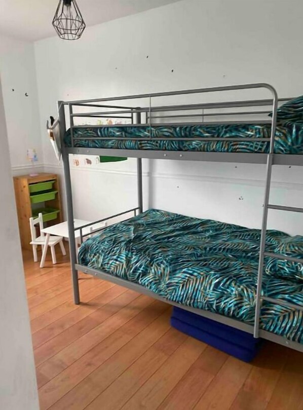 2 Schlafzimmer, WLAN, Bettwäsche