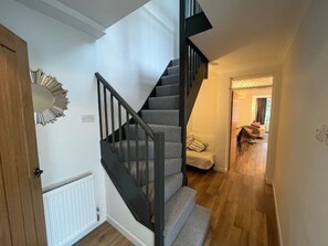 Interior - Charming Central Torquay Cottage (Torquay)