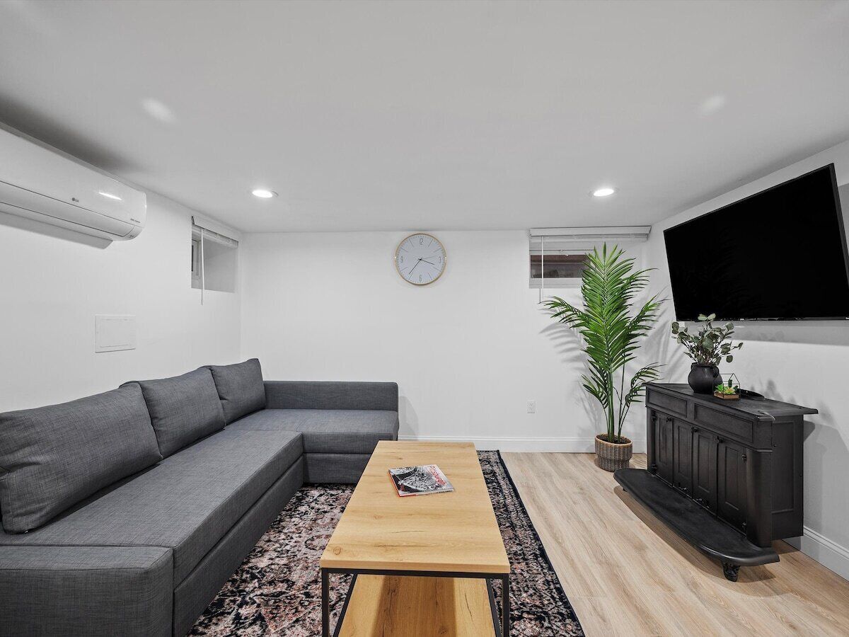 Shadyside/Pittsburgh, Modern & Quiet 1 Bedroom Condo with Free Parking
