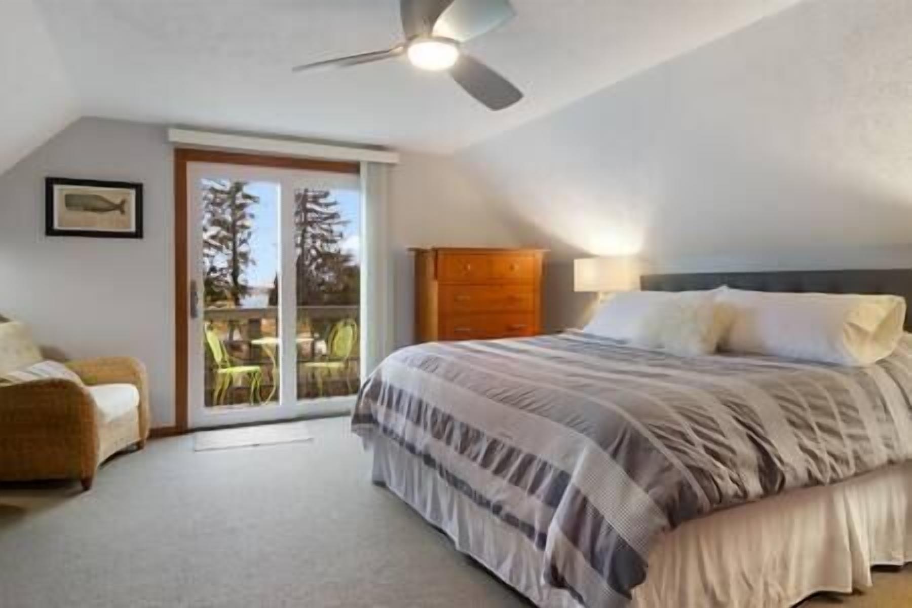 4 bedrooms, WiFi, bed sheets