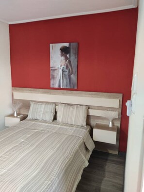 1 bedroom, soundproofing, iron/ironing board, free WiFi