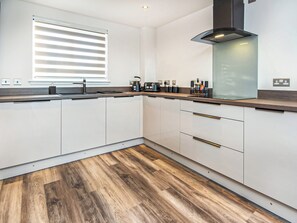 Dishwasher - 2 bedroom accommodation in Dornoch (Dornoch)