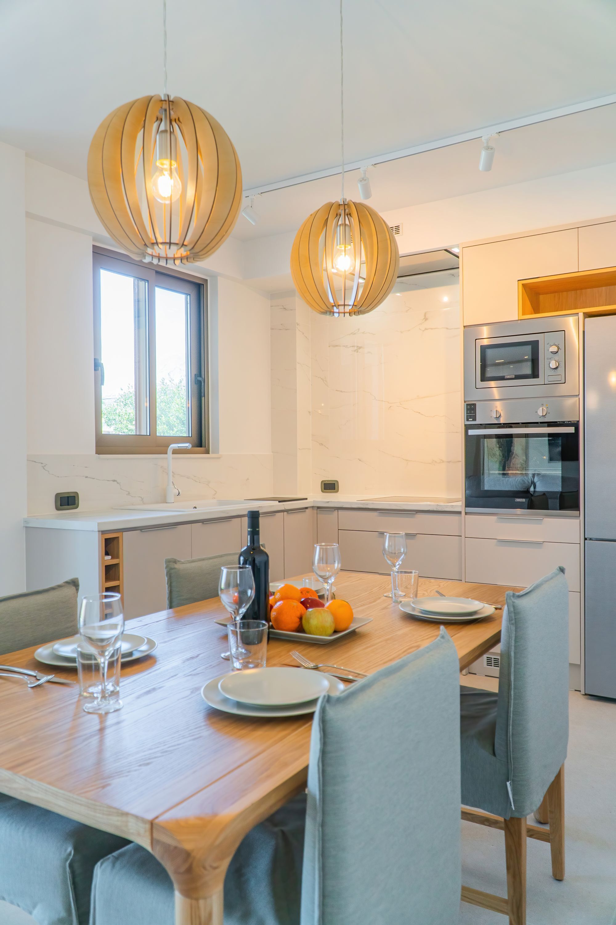 Exclusive Suite, Private Pool | Private kitchen | Full-sized fridge, microwave, oven, stovetop