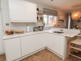 Fridge, dishwasher, electric kettle, toaster