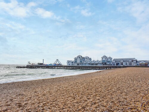 Cosy Retreat Near The Beach