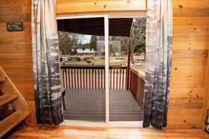 Interior - Rocky Mountain Bunkhouse – A Cozy, Riverside Escape in Lyons, CO (Lyons)