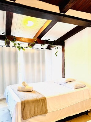 家庭房 | 隔音、免费 WiFi、床单
