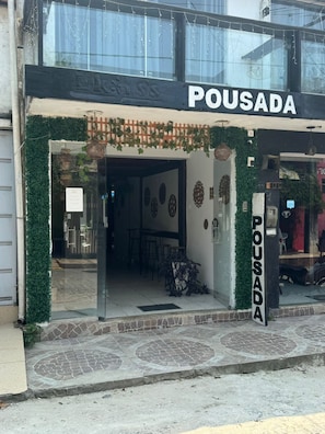 Bagian depan properti