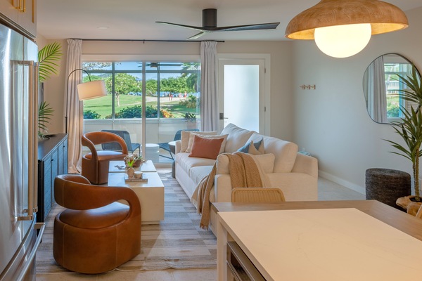 Beach can be seen directly from living area