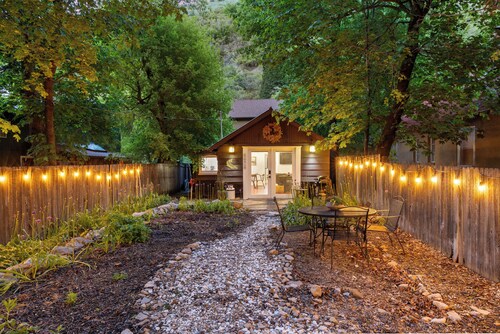 Charming Creekside Cabin Near Sundance– Mountain Views & Family-Friendly Comfort