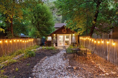 Charming Creekside Cabin Near Sundance– Mountain Views & Family-Friendly Comfort