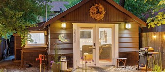 Charming Creekside Cabin Near Sundance– Mountain Views & Family-Friendly Comfort