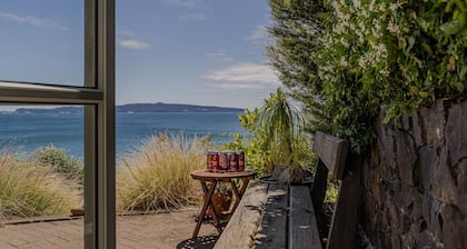 Chuck’s Retreat - Opito Bay Holiday Home