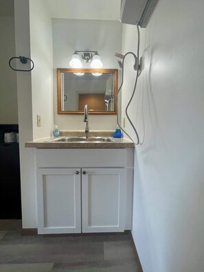 Douche, serviettes fournies