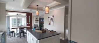 Country acre of quiet, calm, safe retreat. Near Devils Den Prehistoric Spring 