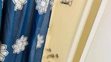 Hårtørrer, håndklæder, Sæbe, Shampoo